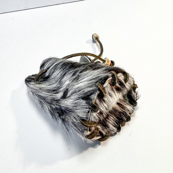 Handmade cowhide coin pouch, beautiful brindled hide, drawstring pouch - Picture 3 of 6